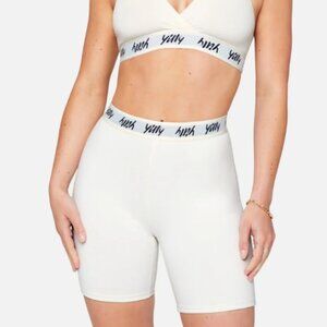 🆕Fabletics Major Label Shaping High Waist Logo Short Color On My Ivories Sz L